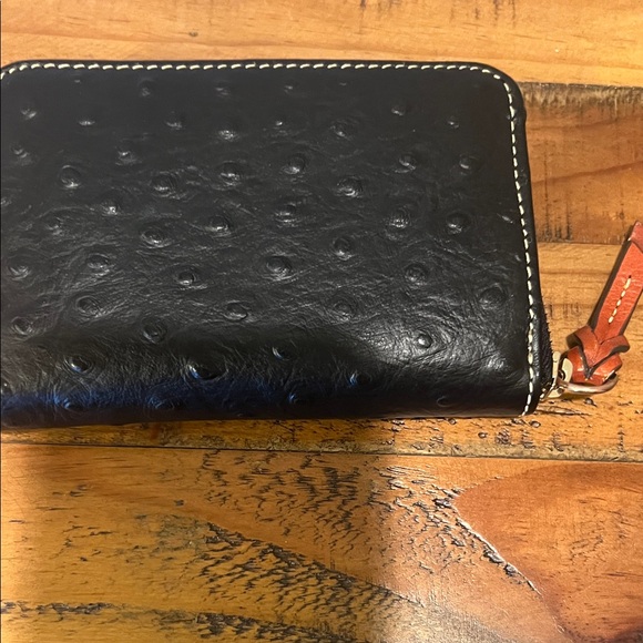 Dooney & Bourke Ostrich Medium Zip Around Wallet embossed leather NWOT - Picture 4 of 6